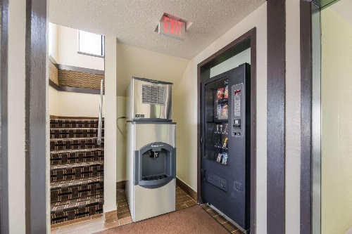 Quality Inn Clovis image 2
