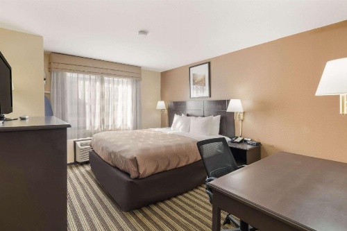 Quality Inn Clovis image 20