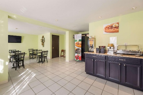 Quality Inn Clovis image 4