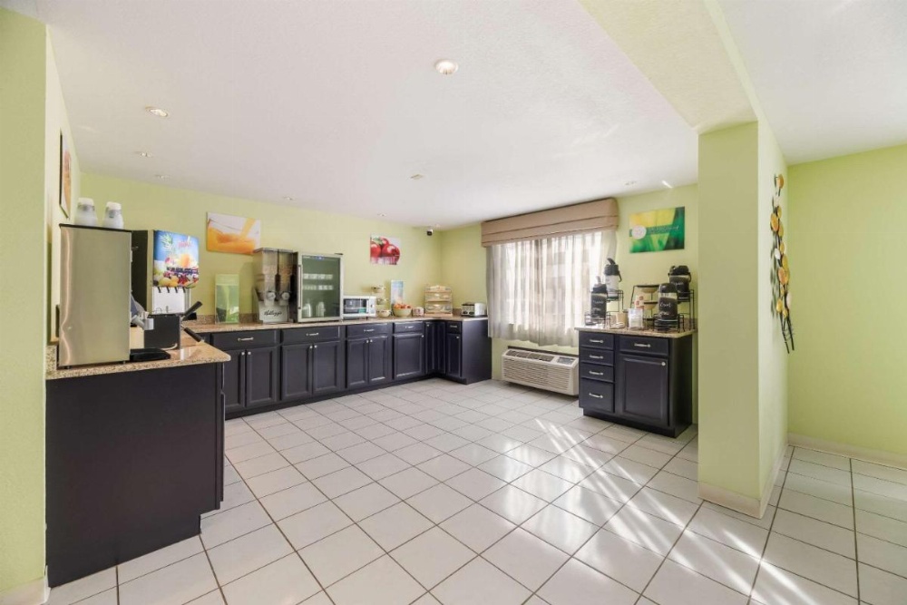 Quality Inn Clovis Image 6